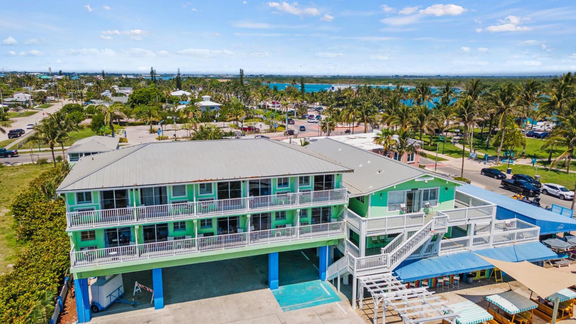 Partial Ocean View Hotel Room- King Bed #1 Fort Pierce Εξωτερικό φωτογραφία