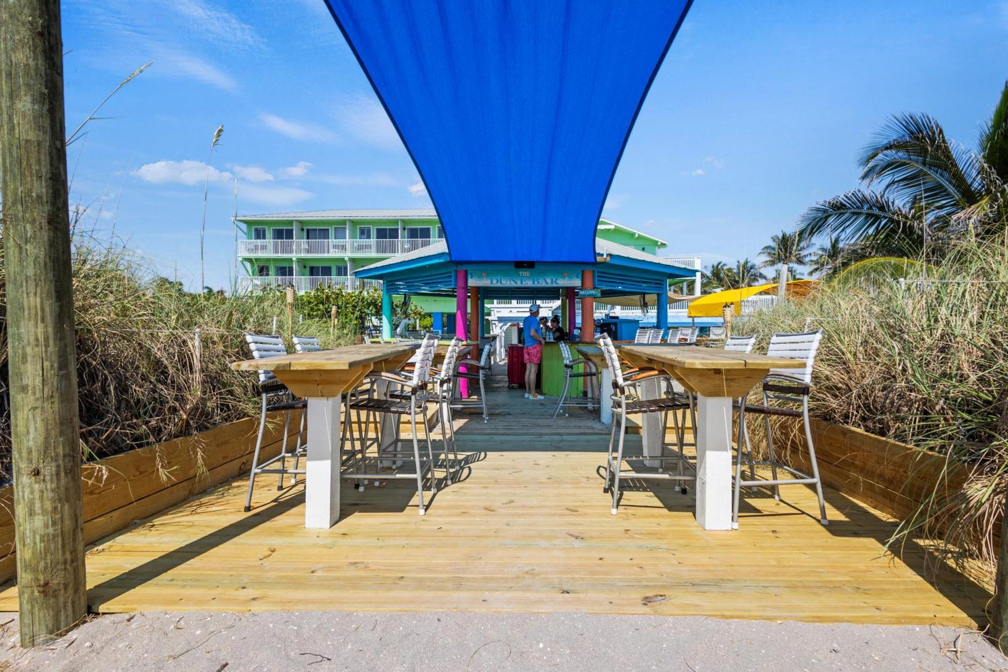 Partial Ocean View Hotel Room- King Bed #1 Fort Pierce Εξωτερικό φωτογραφία