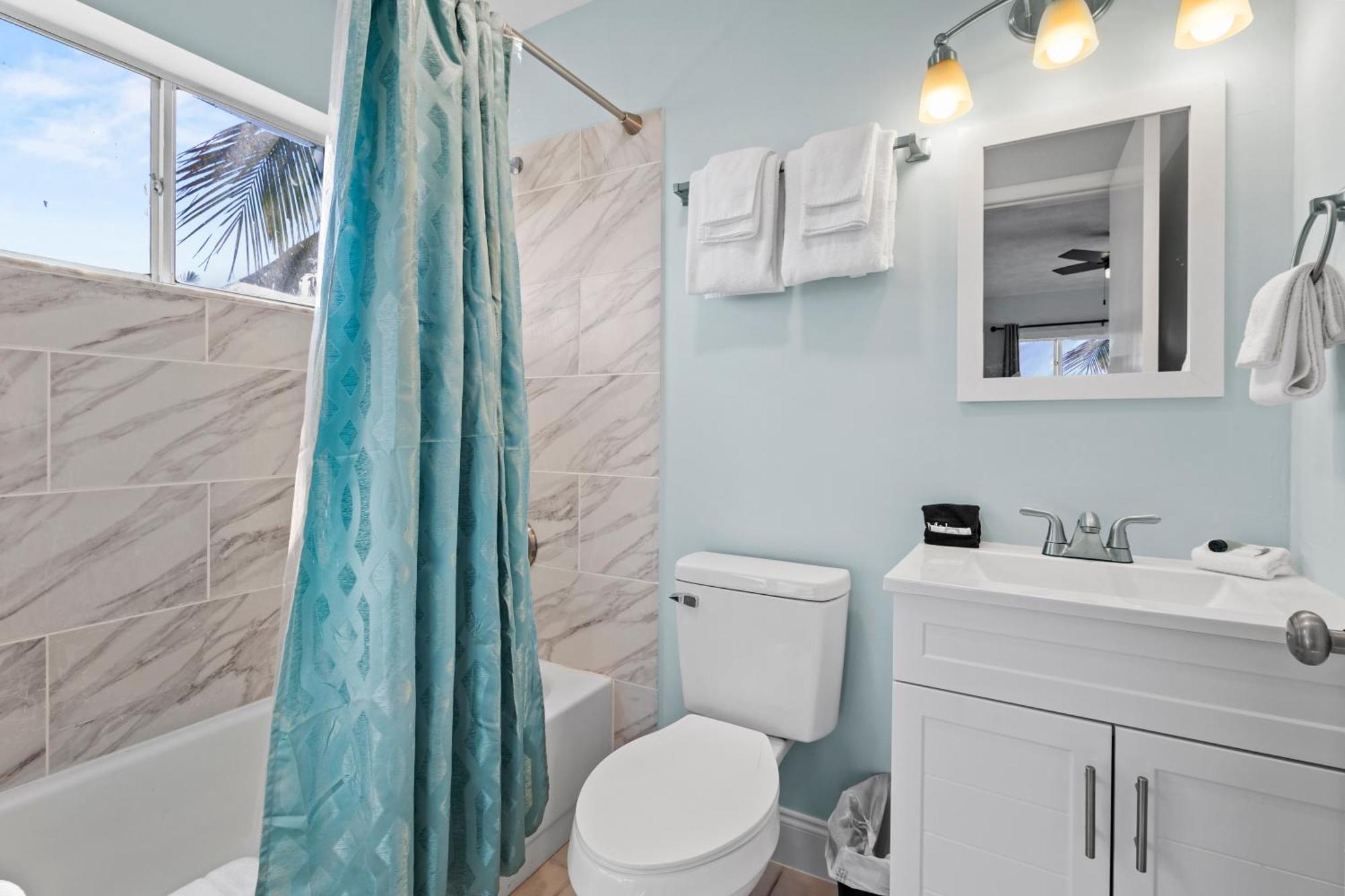 Partial Ocean View Hotel Room- King Bed #1 Fort Pierce Εξωτερικό φωτογραφία