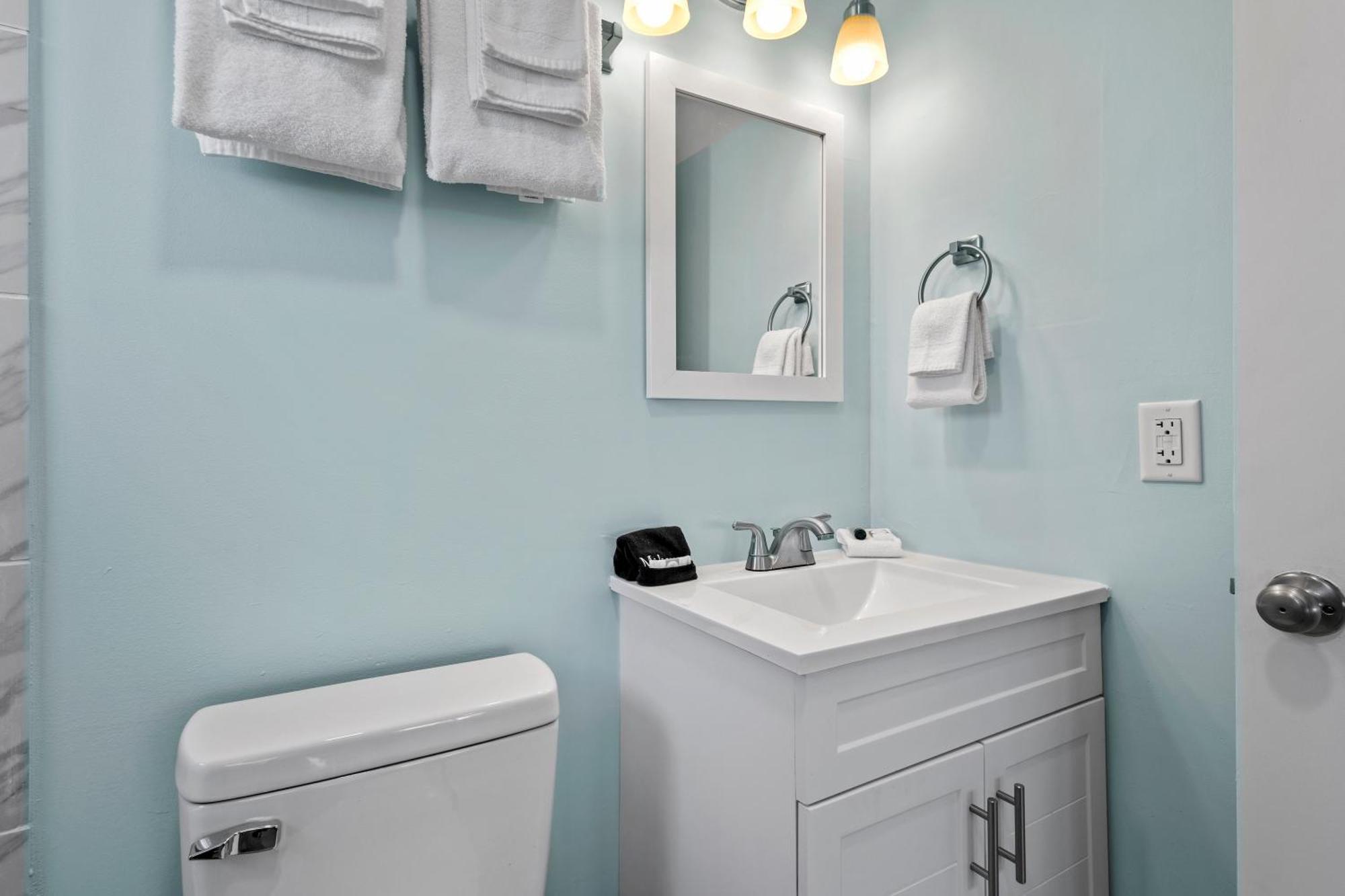 Partial Ocean View Hotel Room- King Bed #1 Fort Pierce Εξωτερικό φωτογραφία