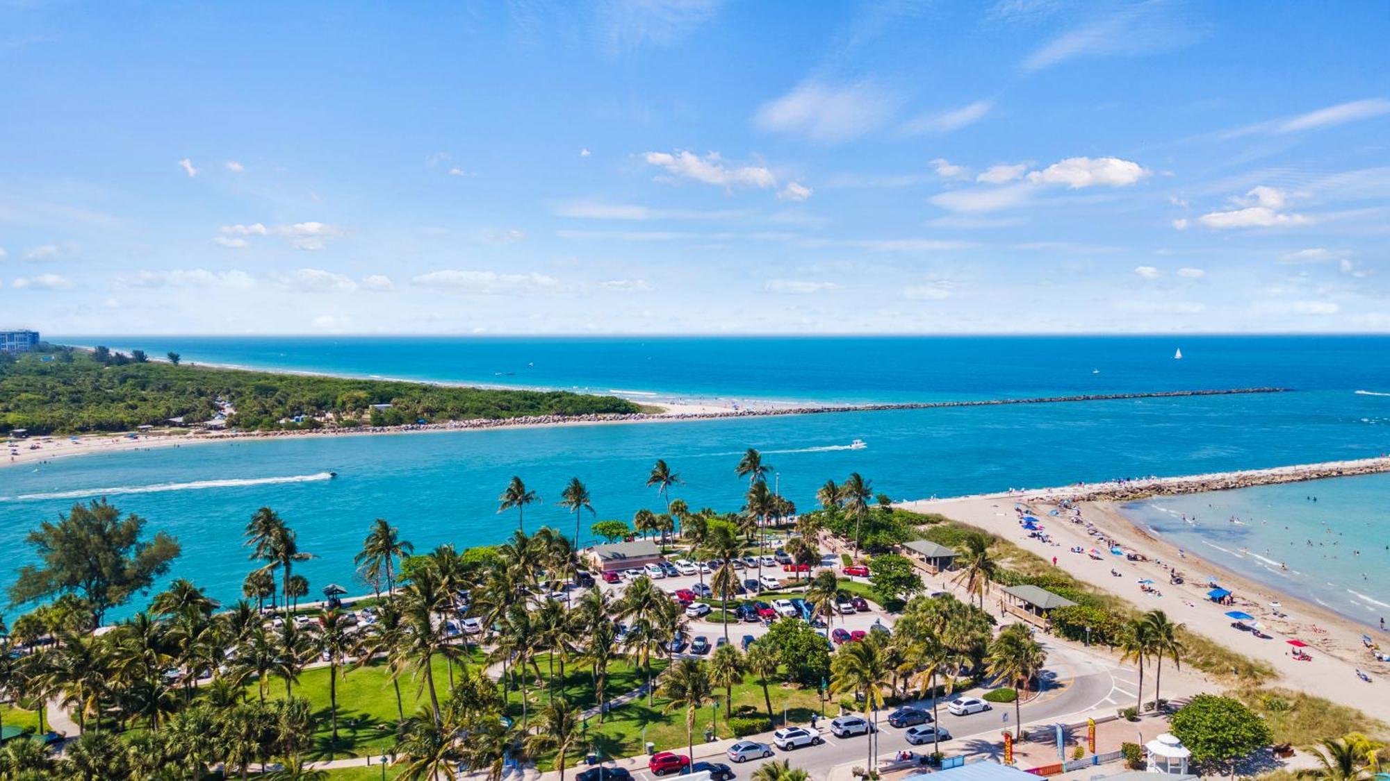 Partial Ocean View Hotel Room- King Bed #1 Fort Pierce Εξωτερικό φωτογραφία