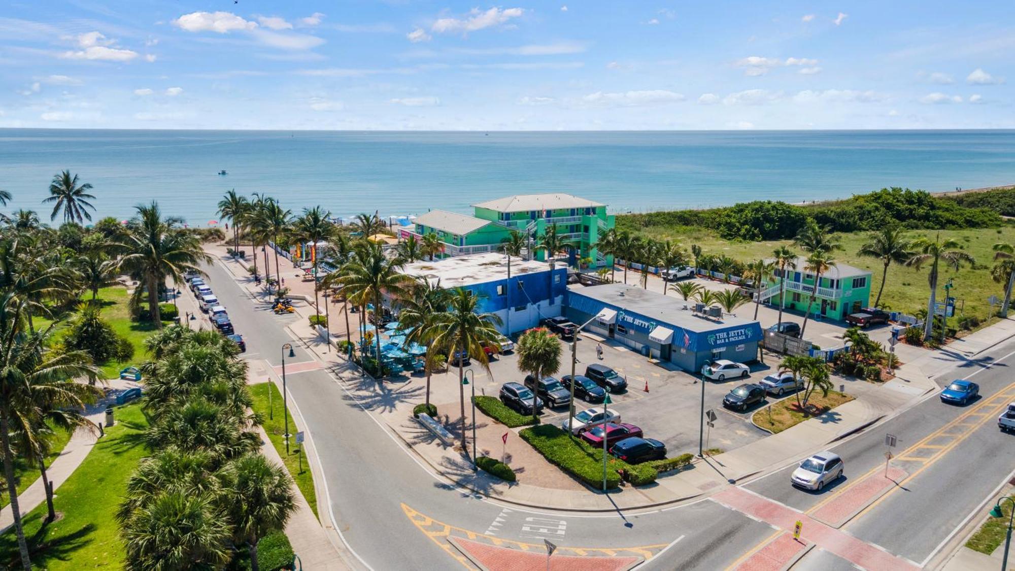 Partial Ocean View Hotel Room- King Bed #1 Fort Pierce Εξωτερικό φωτογραφία